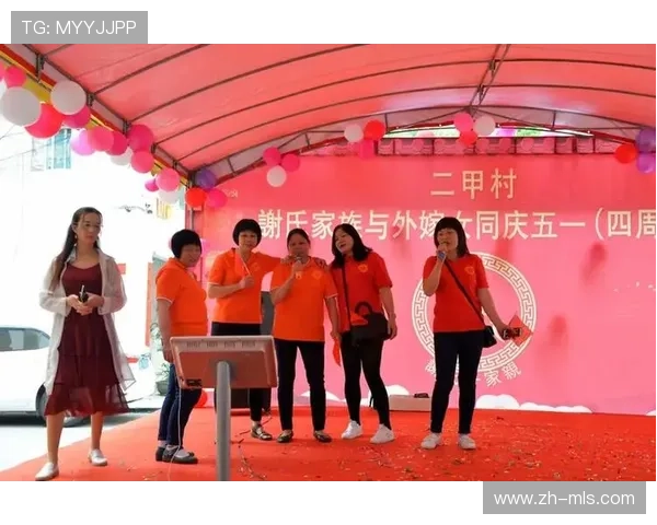 广东女曲与云浮青少年交流，进行一对一技术指导